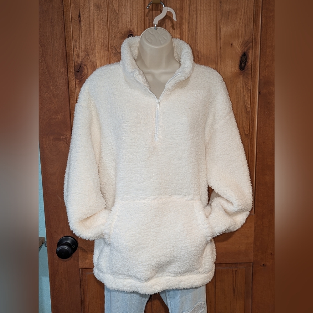 SO Soft Cream Sherpa Top
